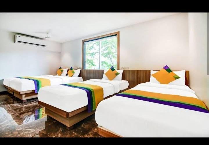 Hotel Royal Oak Navi Mumbai-Stz 1002 — Photos 3